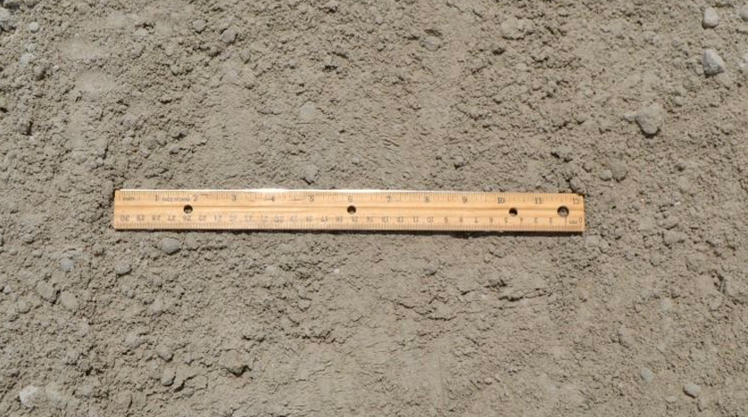 agricultural limestone, ruler, braen stone